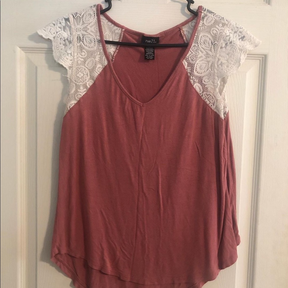Rue 21 top